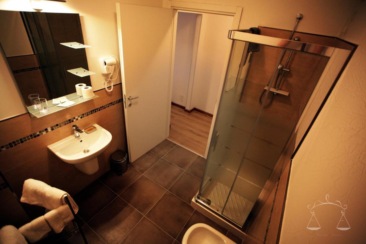 La Libra Rooms 卡利亚里 外观 照片
