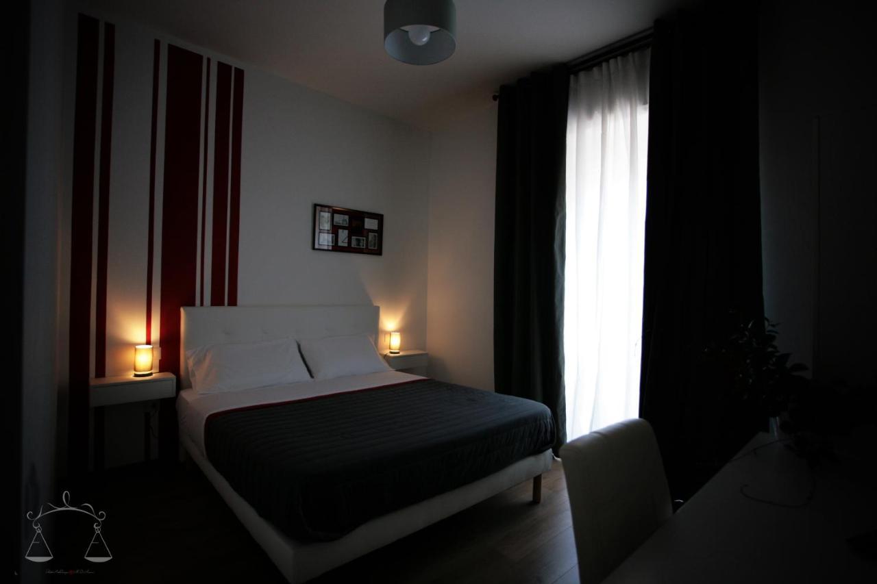 La Libra Rooms 卡利亚里 外观 照片