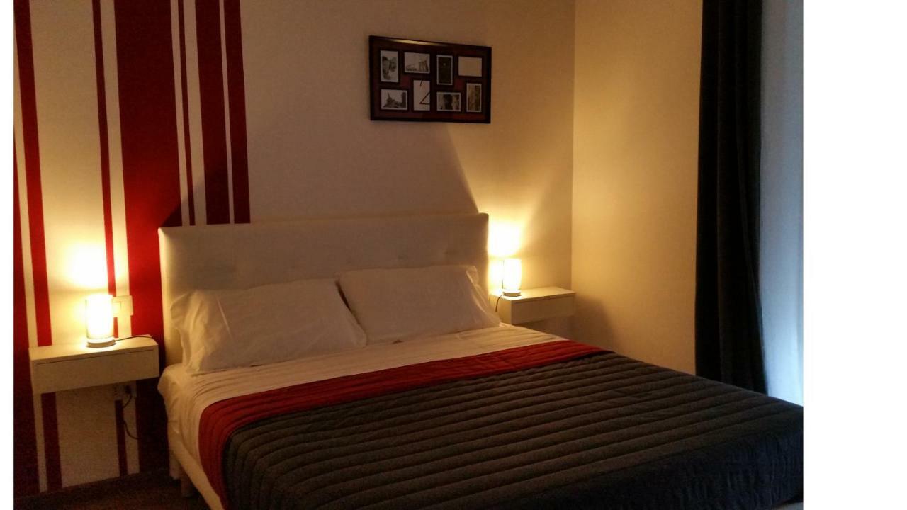 La Libra Rooms 卡利亚里 外观 照片