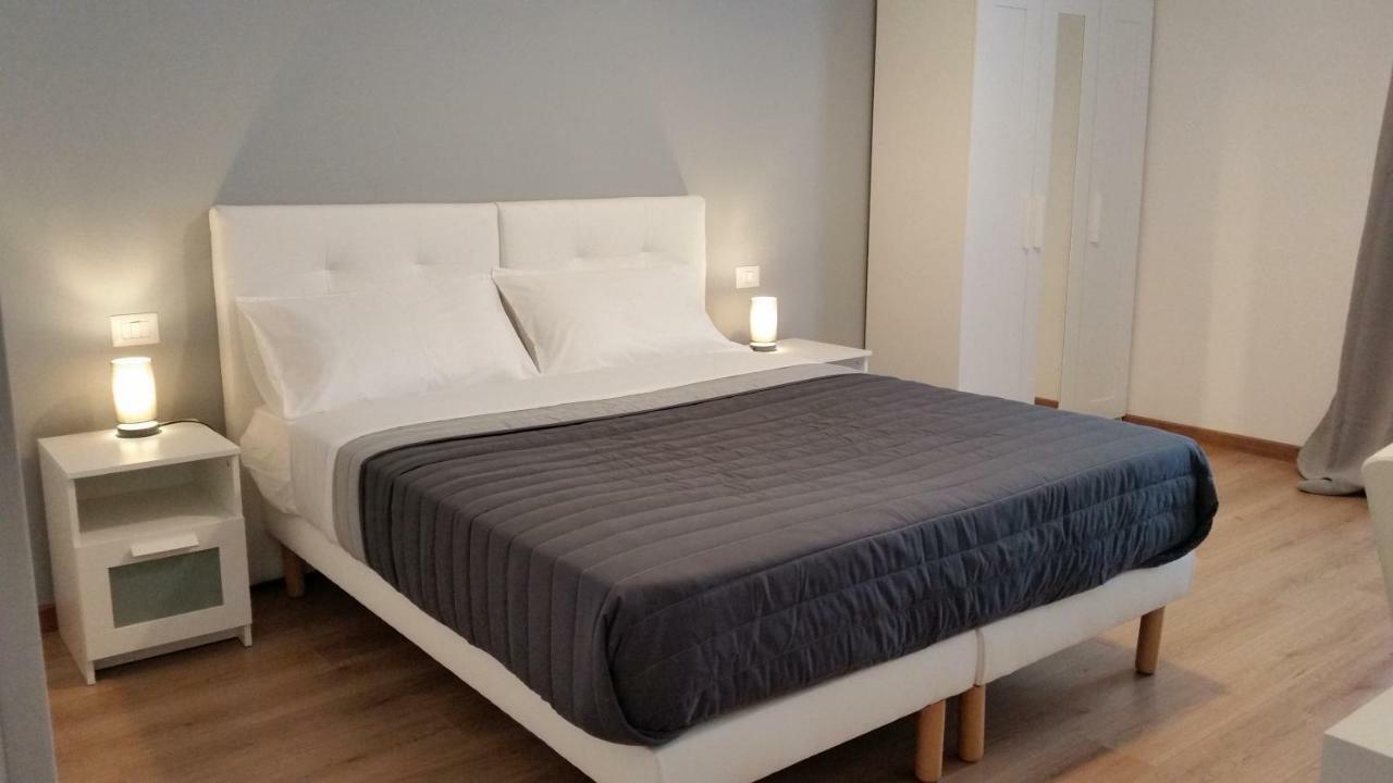La Libra Rooms 卡利亚里 外观 照片