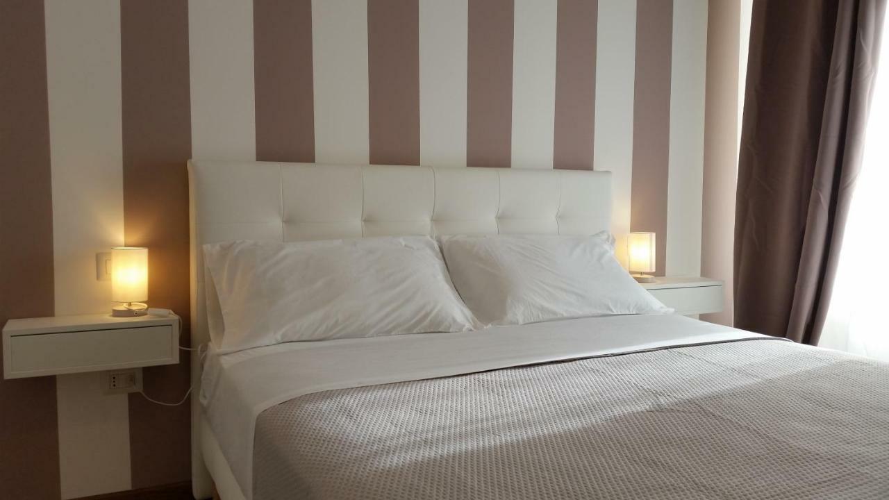 La Libra Rooms 卡利亚里 外观 照片